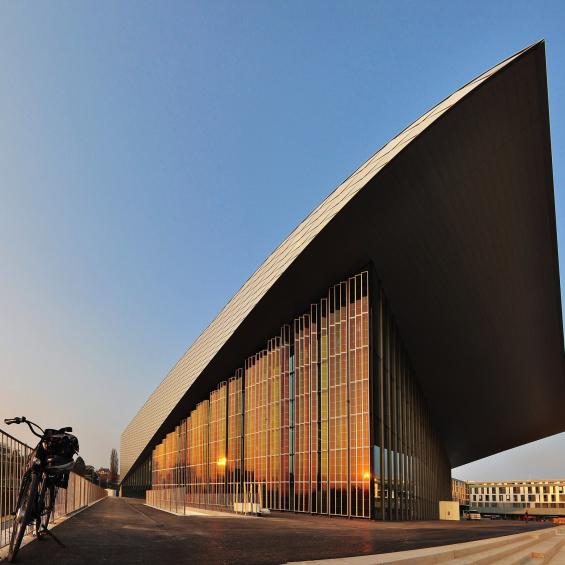 Energy Transition: Mapping Photovoltaic Materials for More Efficient Solar Panels